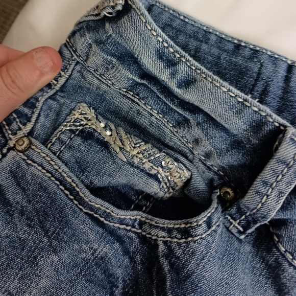 2/$30 AMETHYST JEANS Edgy Blue Denim Western Booty Shorts (#1,437) - Picture 3 of 8